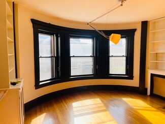1137 Massachusetts Ave Unit 32, Cambridge, MA 02138