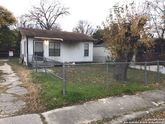 1827 Madrid St, San Antonio, TX 78237