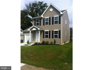 33 E Buckingham Ave, Mount Ephraim, NJ 08059