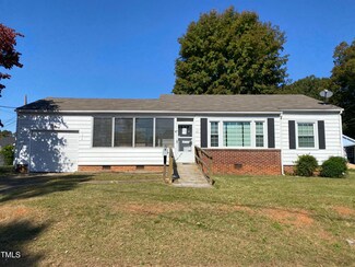 1118 Border St, Burlington, NC 27217