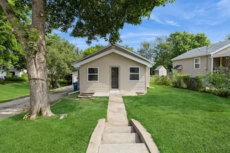 8 E Wall Ave, Des Moines, IA 50315
