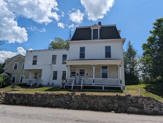 28 Grove St, Littleton, NH 03561