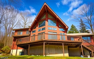 45 Flanders Rd, Hewitt, NJ 07421
