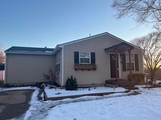205 E Pearl St, Mulvane, KS 67110