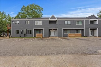 1505 W 25th Ct Unit B10, Lawrence, KS 66046
