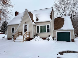 1060 Oak St, Plain, WI 53577