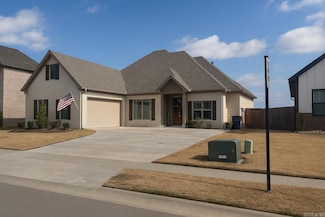 105 Corniche Ln, Maumelle, AR 72113