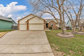 1913 N Beretta Ct, Andover, KS 67002