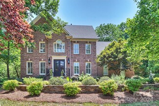 18808 Maplecroft Lake Ln, Davidson, NC 28036