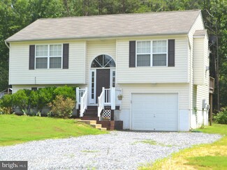 13368 Mason St, Woodford, VA 22580