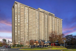 3701 S George Mason Dr Unit 918N, Falls Church, VA 22041