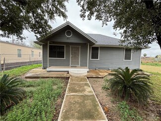 893 Sosa St, Roma, TX 78584