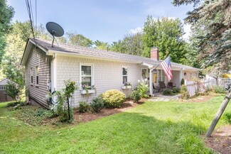 211 Lynnewood Rd, Laconia, NH 03246