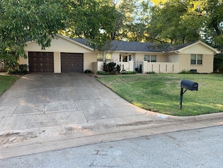 1812 Elmhurst Dr, Arlington, TX 76012