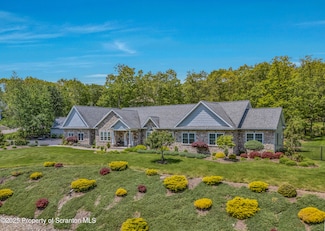 1000 Scenic Dr Unit L 34, Clarks Summit, PA 18411
