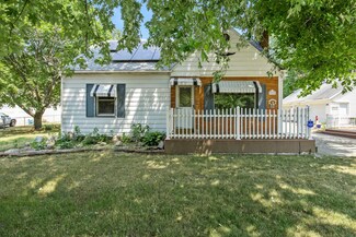 883 61st St SE, Grand Rapids, MI 49508