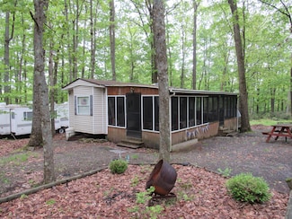129 Dolphin Head Rd, Dubois, PA 15801