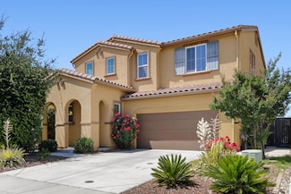 8695 Esperia Way, Sacramento, CA 95828