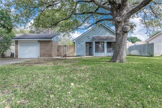 812 Rio Grande Ln, Bryan, TX 77801