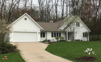2925 Reeds Lake Blvd SE, Grand Rapids, MI 49506