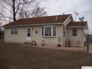 11574 322nd Ave, Hull, IL 62343