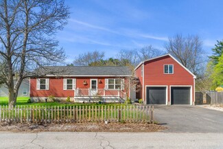 28 Dearborn Ave, Seabrook, NH 03874