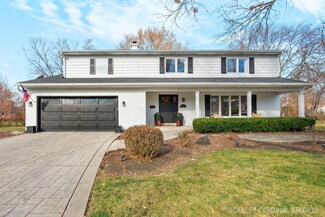 1017 Royal Blackheath Ct, Naperville, IL 60563