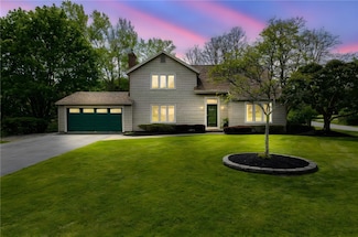 112 Grandview Dr, Fairport, NY 14450