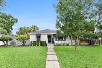1712 Bartram Cir E, Jacksonville, FL 32207