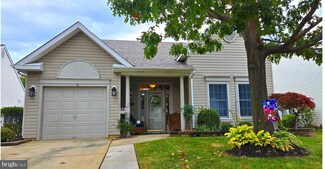 6 Laurel Ridge Ln, Columbus, NJ 08022