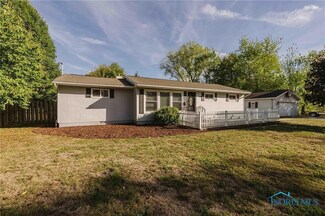 139 S Lind St, Deshler, OH 43516