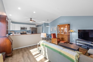 611 Danube Ct Unit 1, Sheboygan Falls, WI 53085