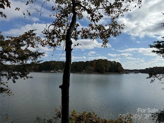 181 Asbury Cir, Mooresville, NC 28117