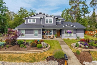 808 2nd St, Steilacoom, WA 98388