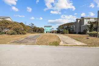 104 Surf View Rd, Emerald Isle, NC 28594