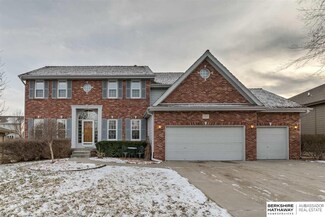 17253 Y St, Omaha, NE 68135