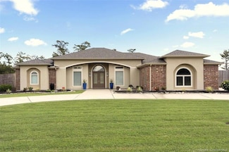 2640 Bay Forest Dr, Westlake, LA 70669
