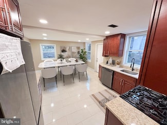 1012 Tyler Ave, Darby, PA 19023