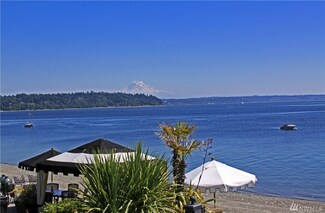 3725 SW 171st St, Burien, WA 98166