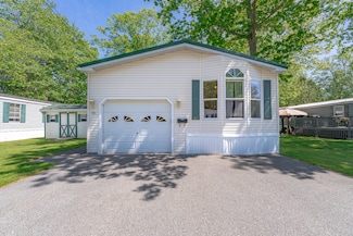 30 Shea St, Brunswick, ME 04011