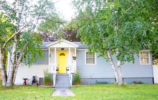 2785 Torrent St, Norton Shores, MI 49441