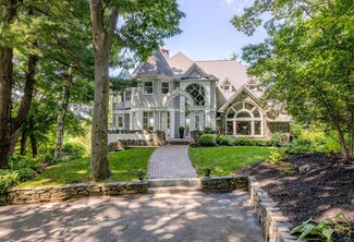 4 Prout Place, Cape Elizabeth, ME 04107