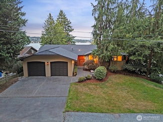 9742 49th Ave NE, Seattle, WA 98115