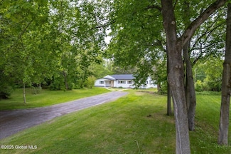178 Foch Rd, Schenectady, NY 12302