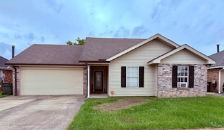 311 Cavaness Dr, Houma, LA 70364