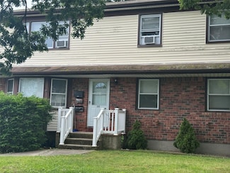 20 Amsterdam Ave, West Babylon, NY 11704