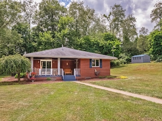 1555 Harvey Run Rd, Freedom, PA 15042