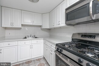 742 N 20th St, Philadelphia, PA 19130