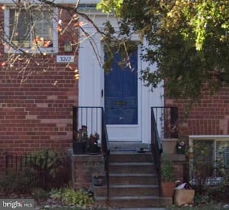 3212 Valley Dr, Alexandria, VA 22302