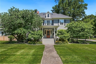 49 Academy St, Skaneateles, NY 13152